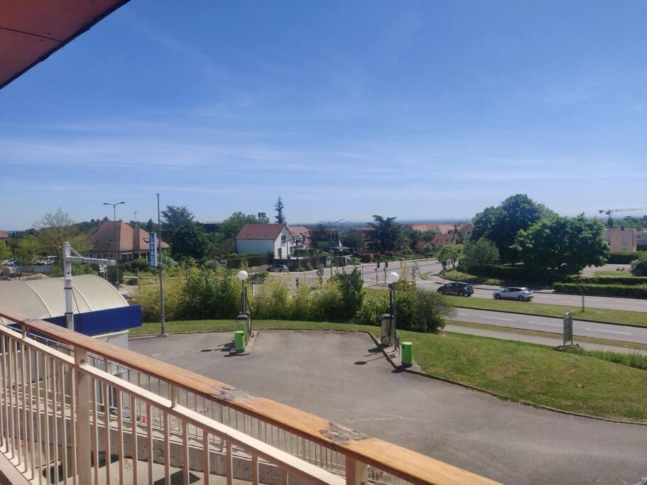 Maison Spacieuse Avec Billard Balneo Piano Talant Bagian luar foto